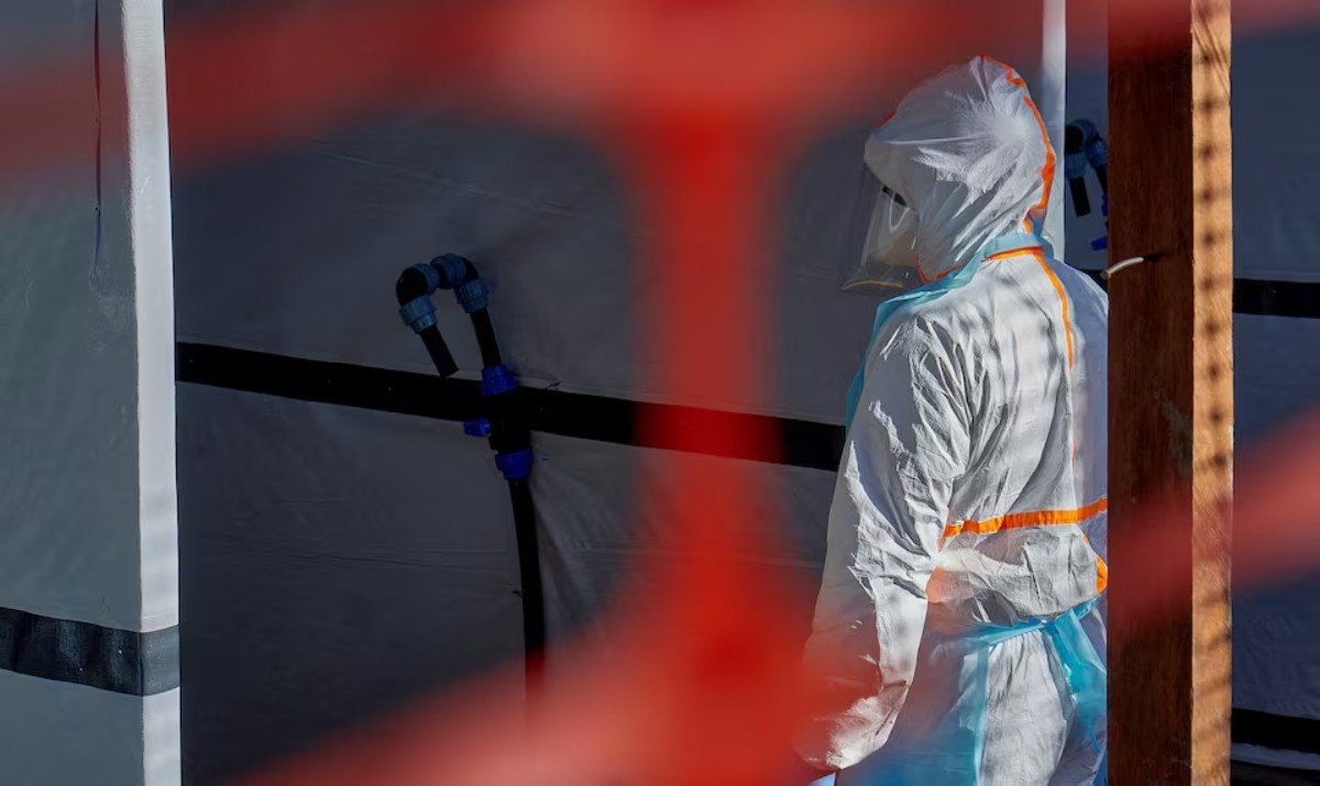 US warns Ebola outbreak on scale of largest 'is possible'