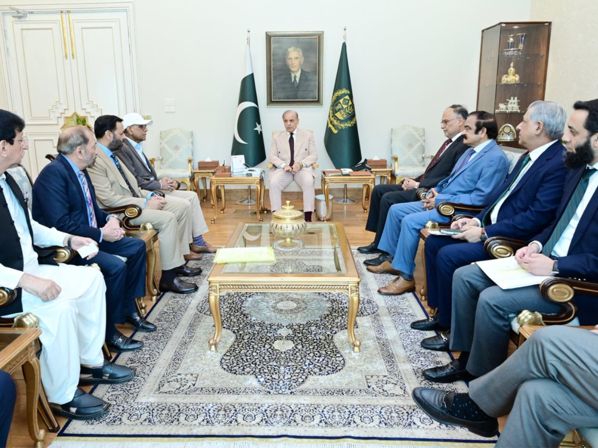 PM Shehbaz meets MQM delegation, discusses budget, political situation