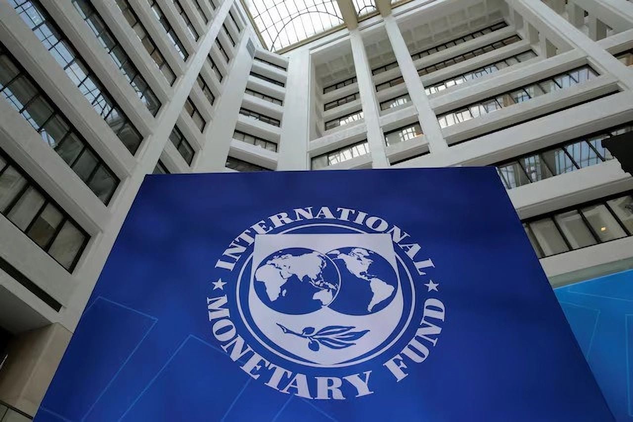 IMF board calls performance 'exceptional'