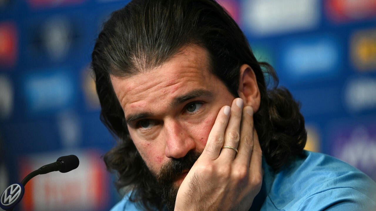 Alisson unfazed by doubts over Brazil heading into World Cup