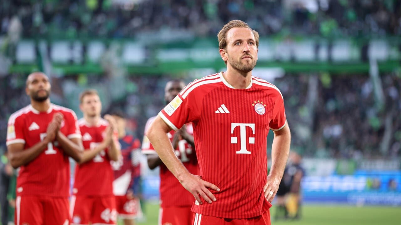 Olise rescues Bayern to pile pressure on Wolfsburg
