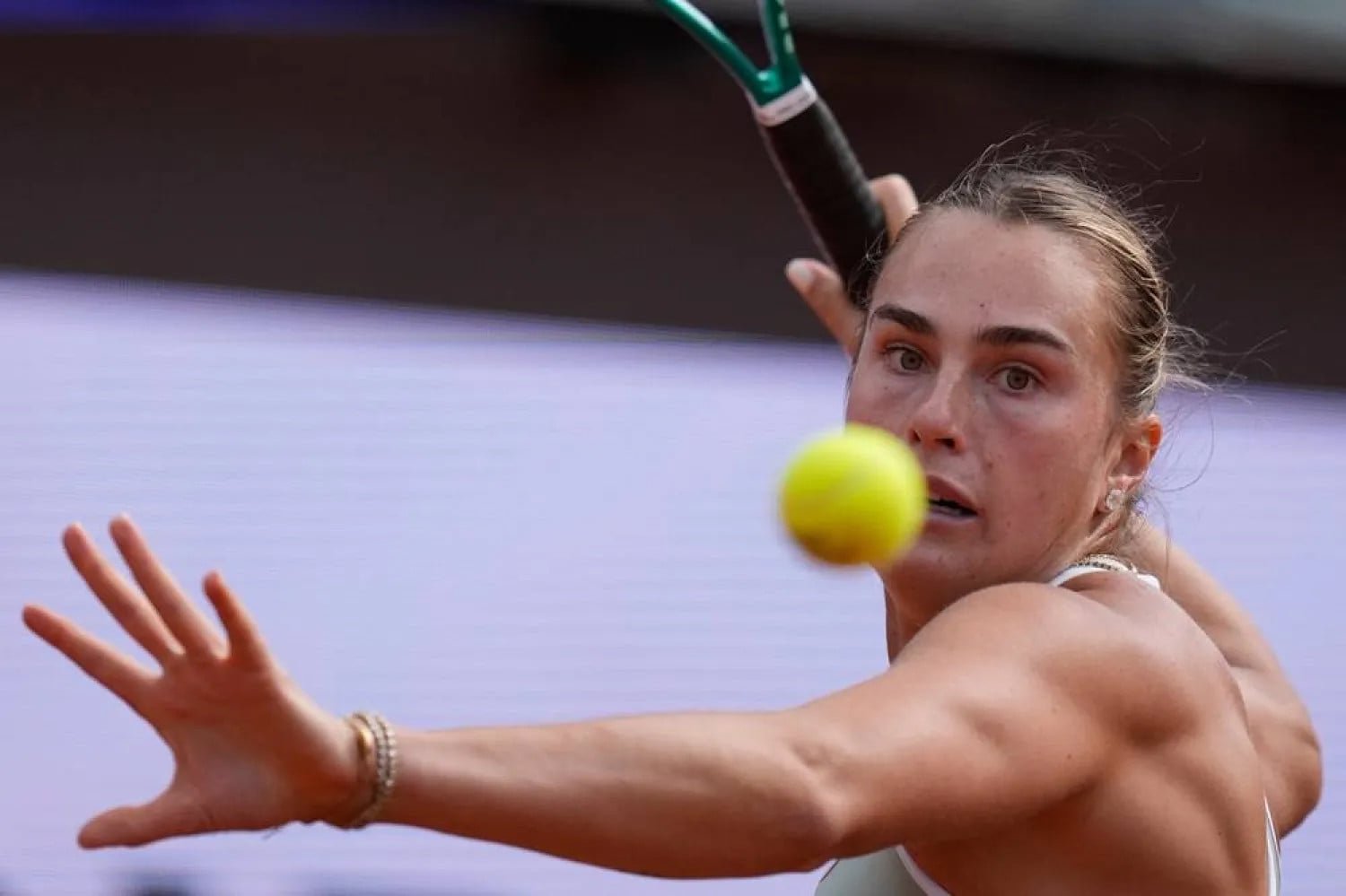 Sabalenka seeks to set down marker