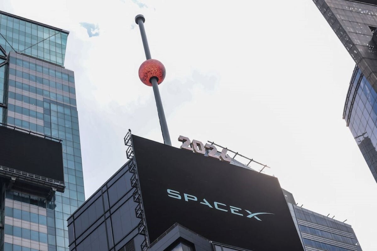 SpaceX locks in $60b deal deal to buy AI start-up with Pakistani co-founder