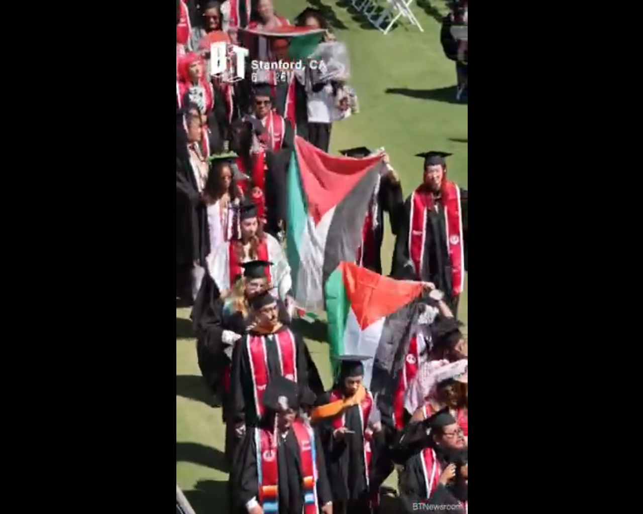 فلسطین کی حمایت میں امریکی طلبا کا گوگل کے سی ای او کی تقریر کے دوران واک آؤٹ