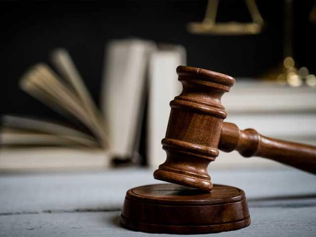 معذور ملازم کی بیٹی کو دی گئی ملازمت ختم کرنے کا فیصلہ کالعدم قرار،واجبات ادا کرنے کا حکم