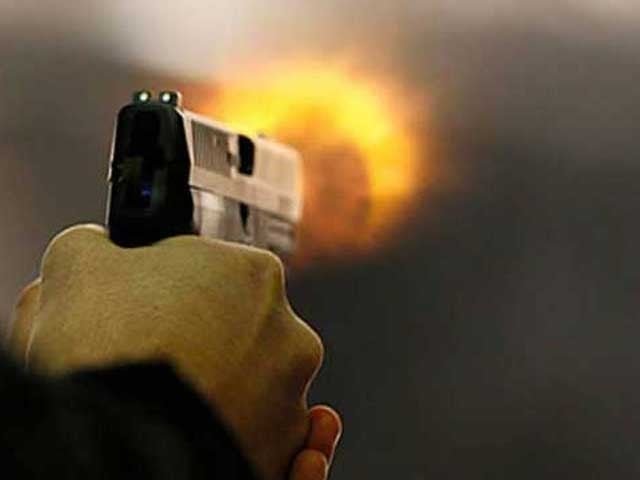 کراچی؛ پتھر مارنے پر ڈاکوؤں نے فائرنگ کرکے 19 سالہ نوجوان کو قتل کردیا