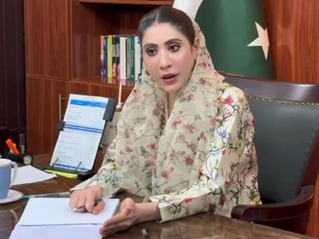 تیزاب گردی پر خلیل الرحمان قمر کا نامناسب بیان، حنا پرویز بٹ کا سخت ردعمل