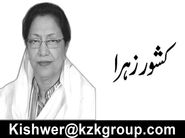 جائیں تو جائیں کہاں