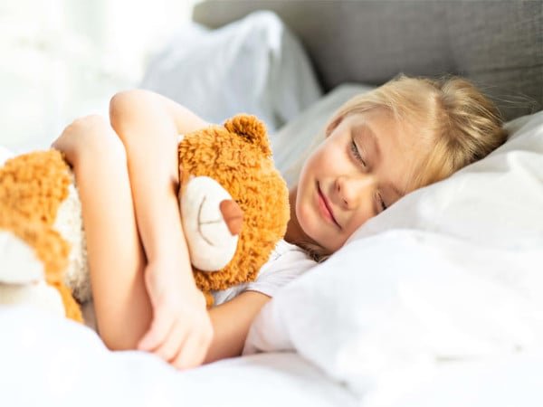 بچپن میں خراب نیند نو عمری میں ڈپریشن کے خطرات بڑھا سکتی ہے: تحقیق