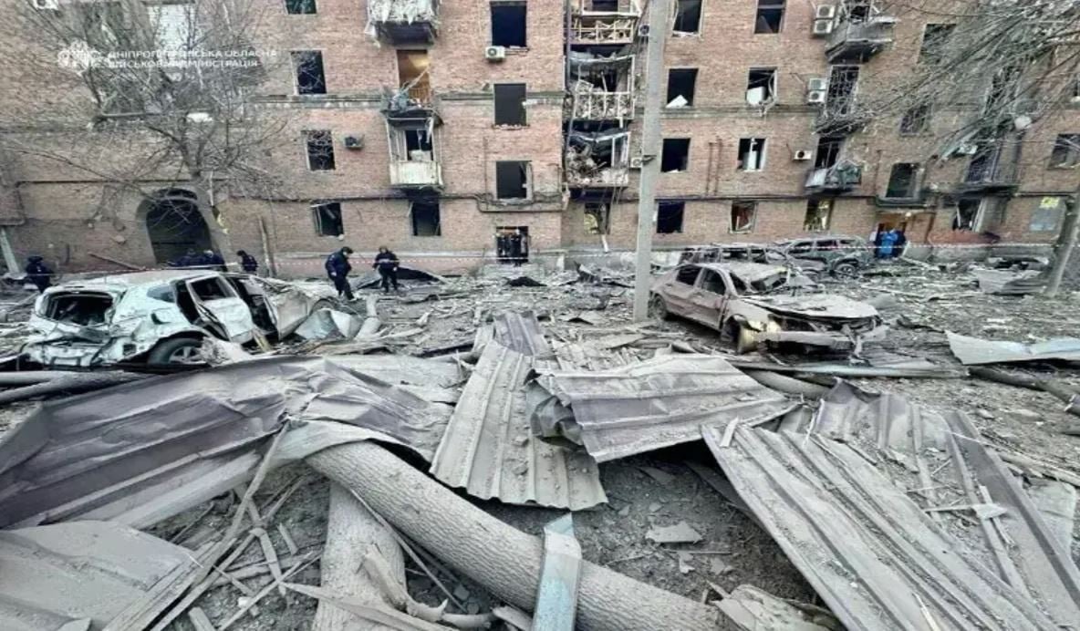 روس اور یوکرین میں جنگ بندی ختم ہوتے ہی پھر حملے شروع، کیف اور روسی علاقوں میں دھماکے