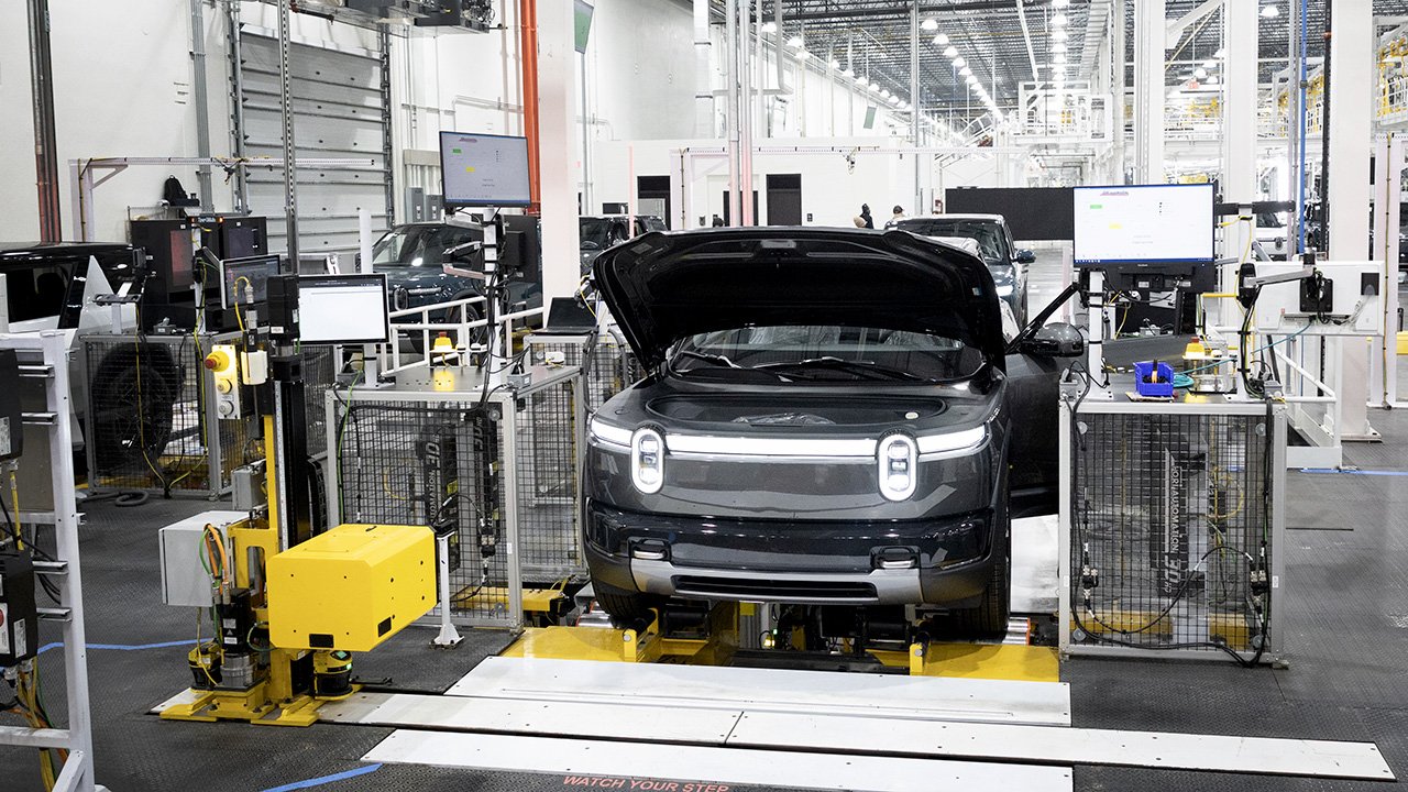 EV-maker Rivian cuts hundreds of jobs after launching new SUV