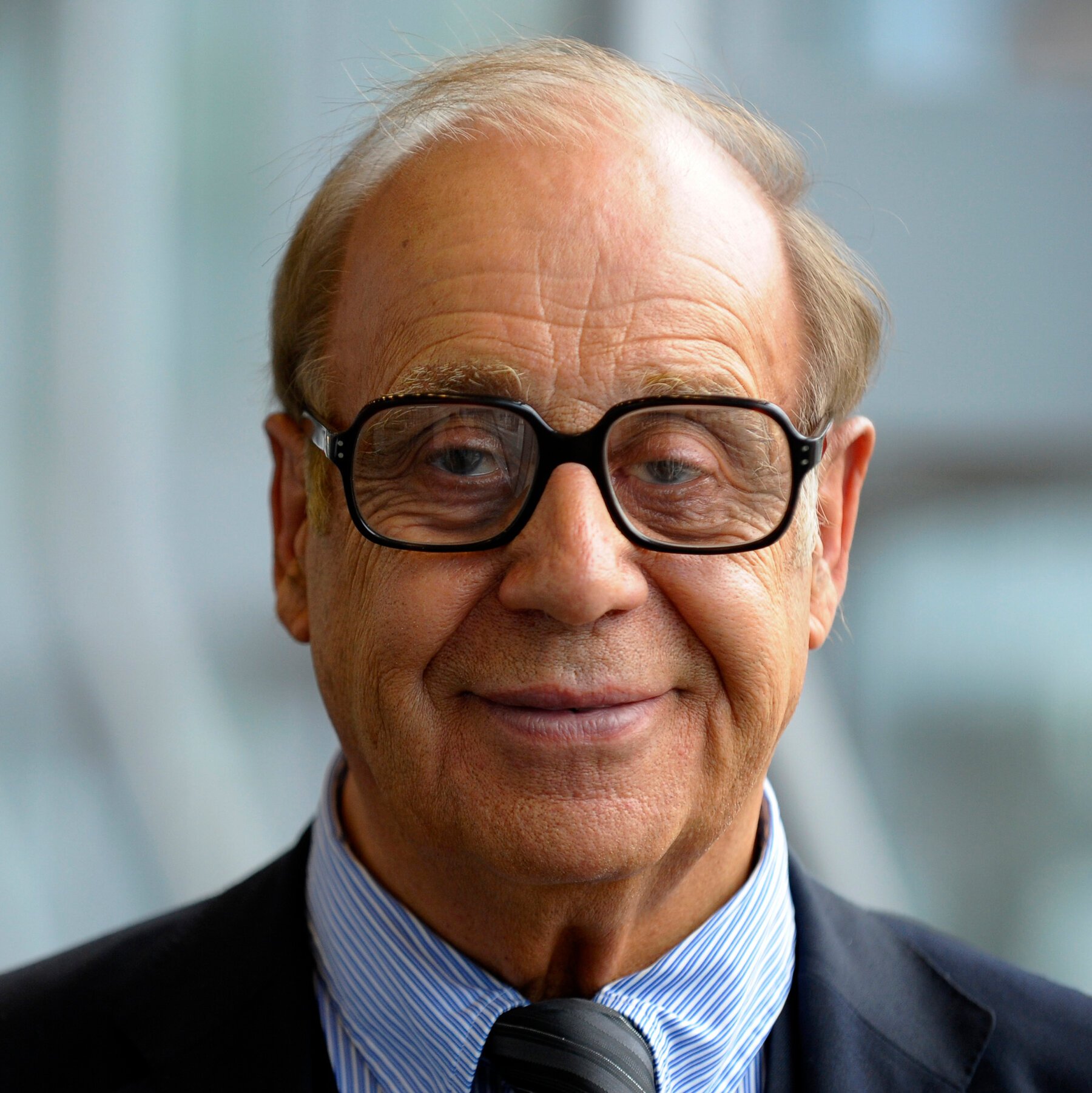 Jean Ziegler, Swiss Gadfly Who Provoked His Countrymen, Dies at 92